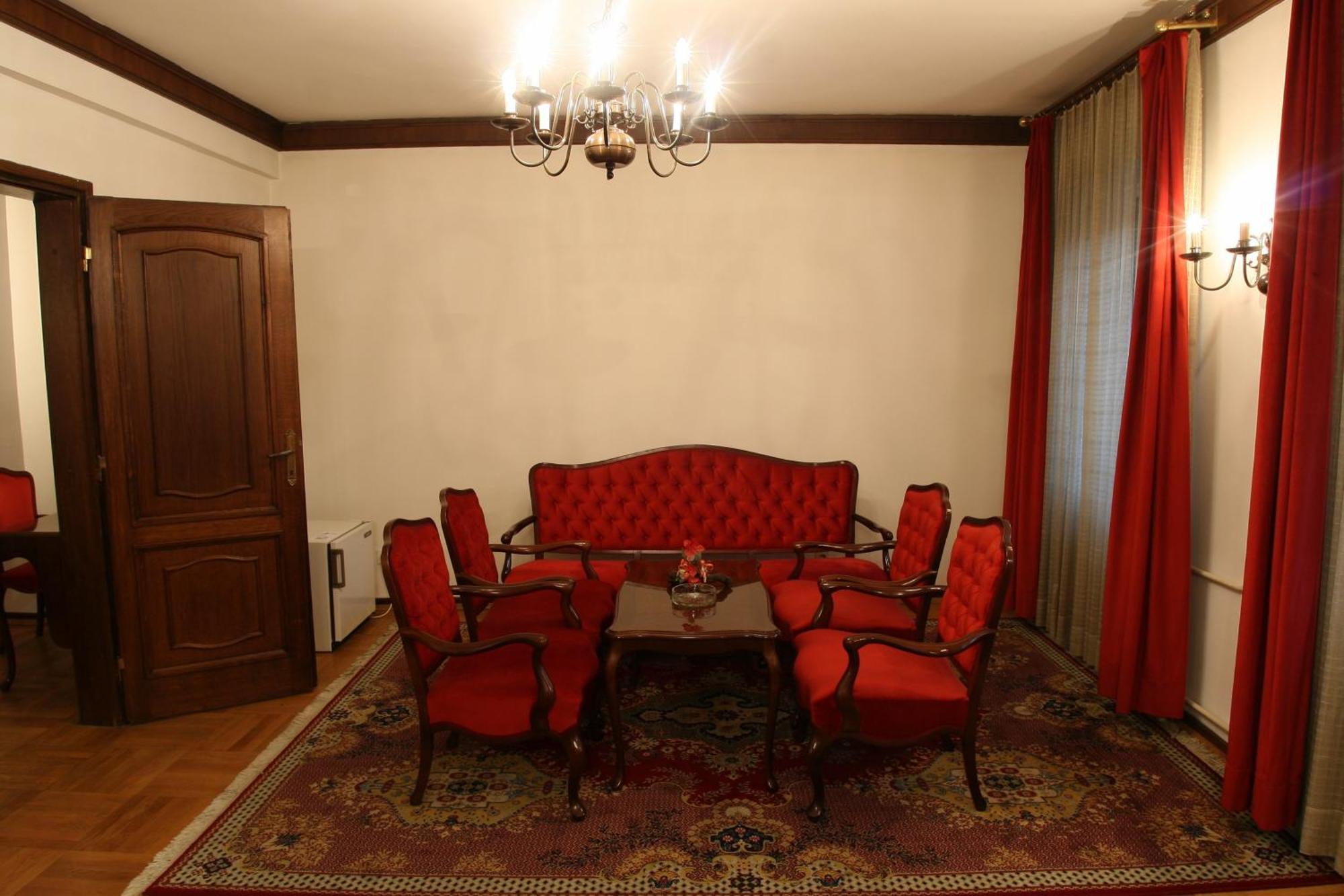 Hotel Grand Valjevo Exteriér fotografie